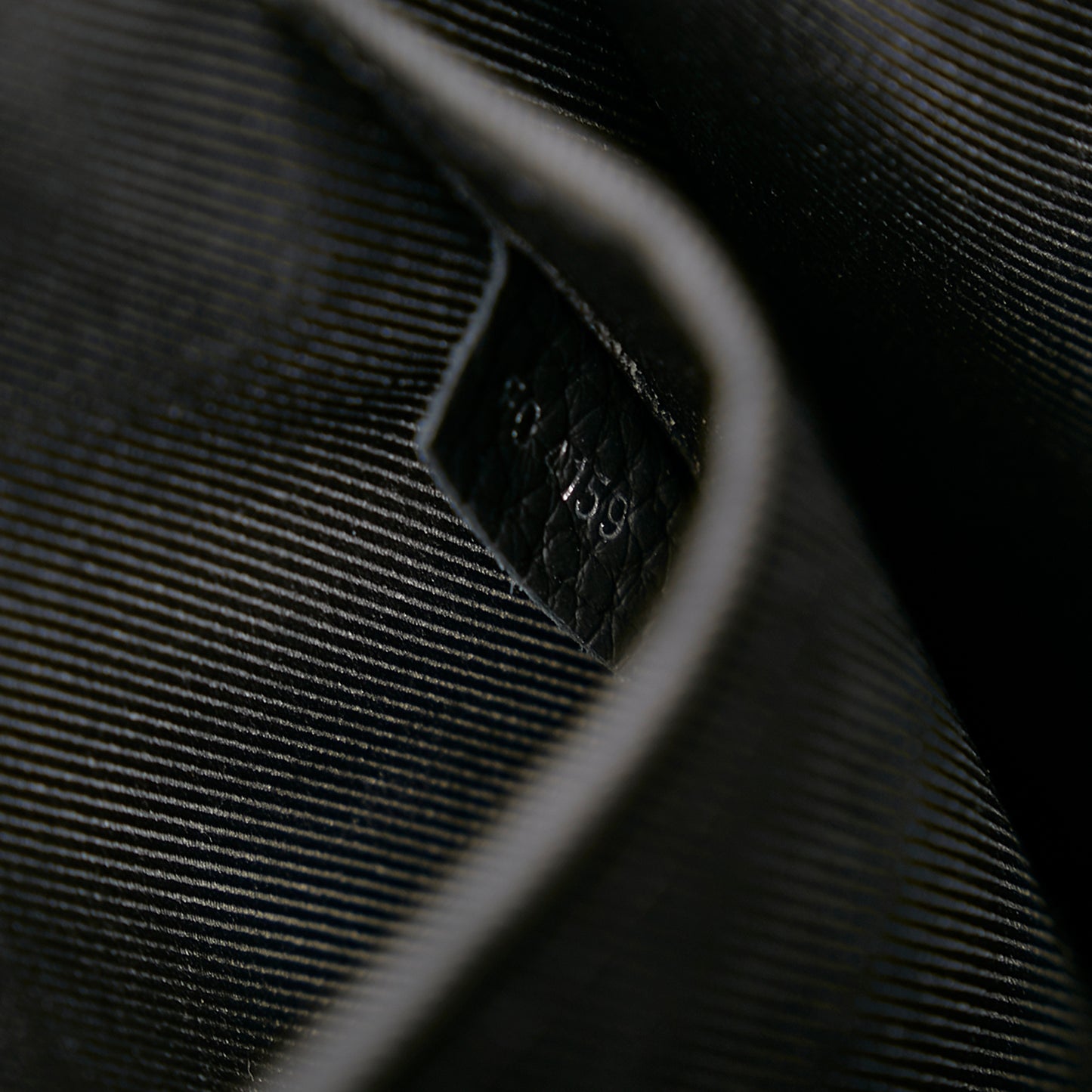 Monogram Taurillon Sac Plat