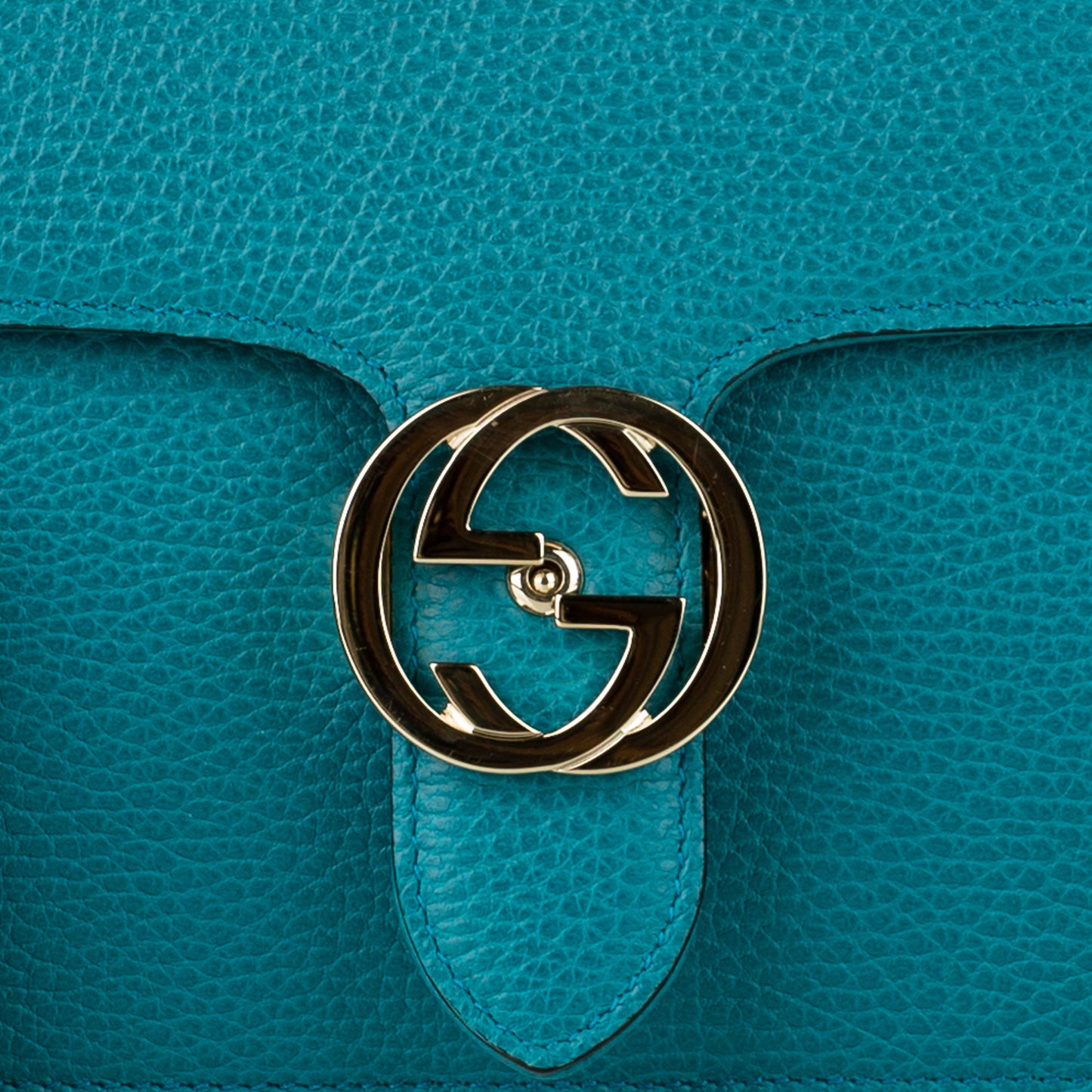 Medium Interlocking G Leather Crossbody Bag