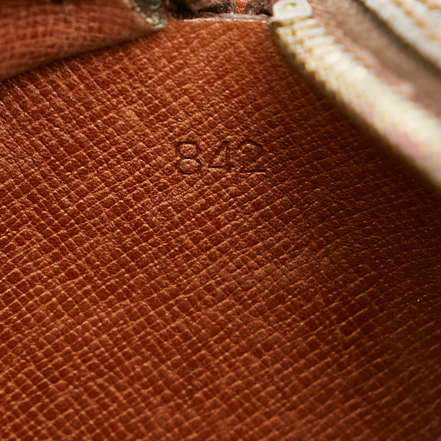 Monogram Papillon 26