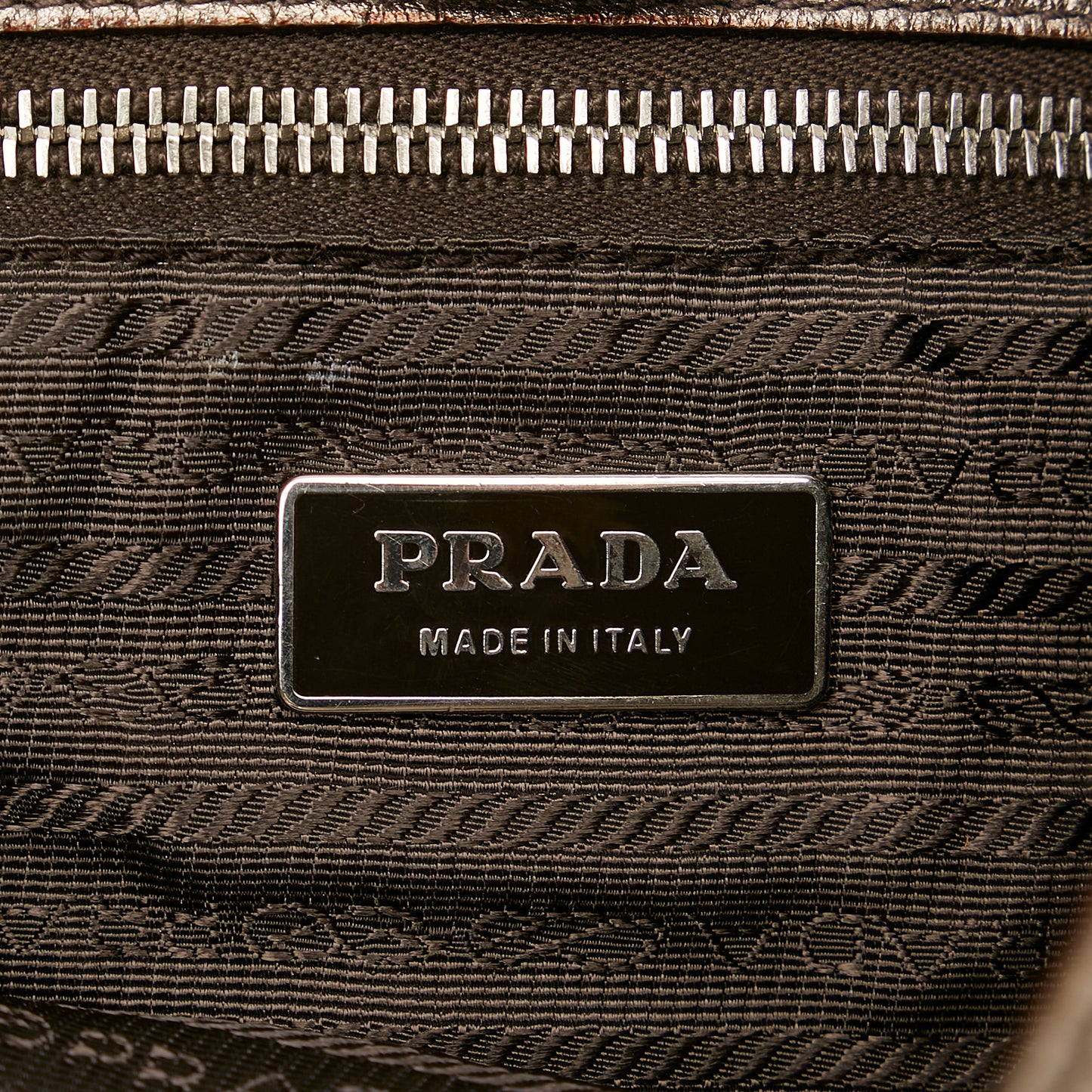 Vitello Daino Shoulder Bag