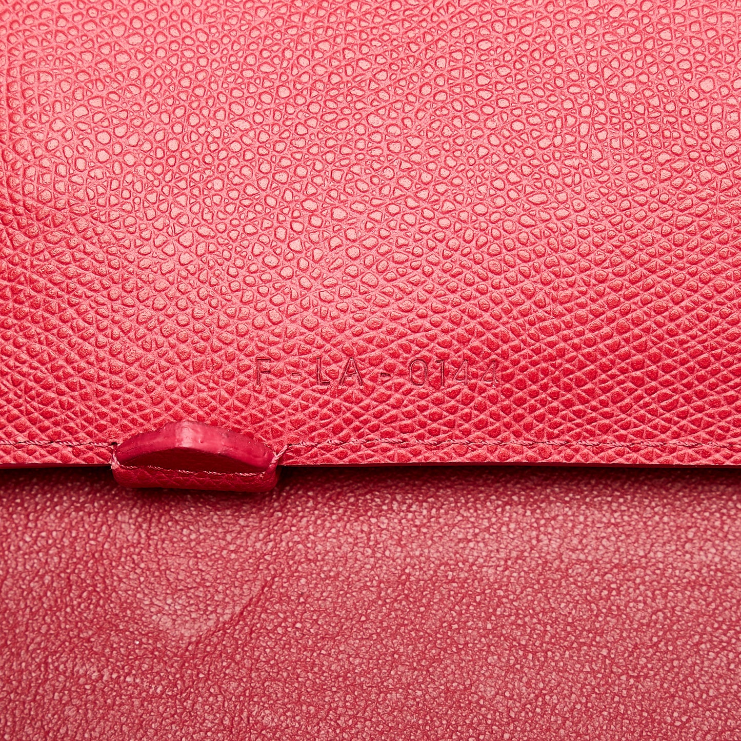 Horizontal Cabas Leather Tote Bag