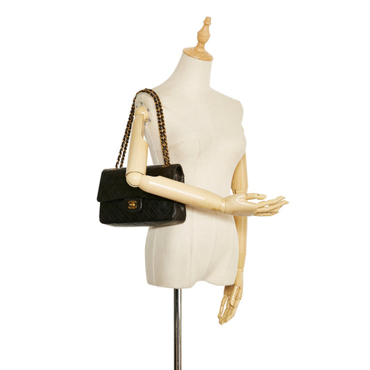 Medium Classic Lambskin Double Flap