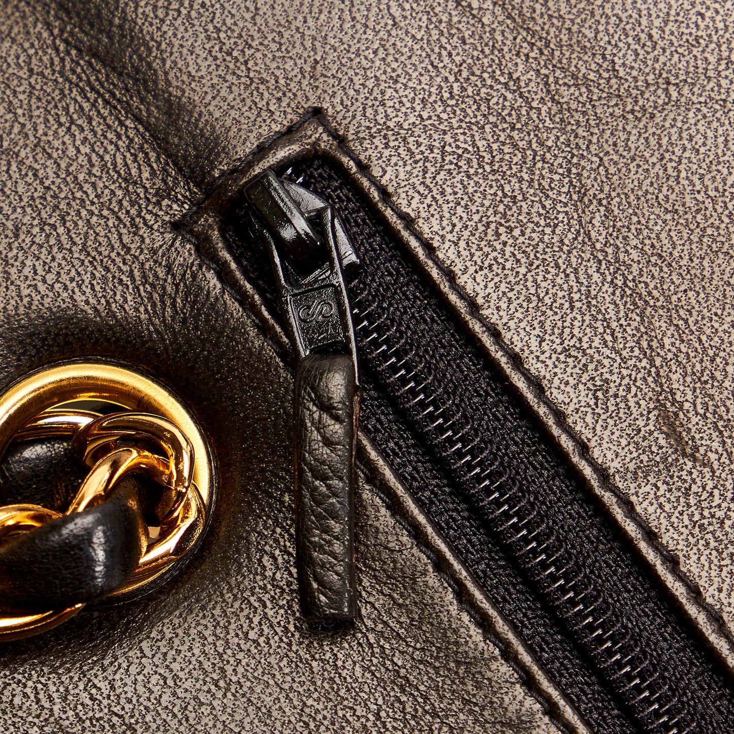 Medium Classic Lambskin Double Flap
