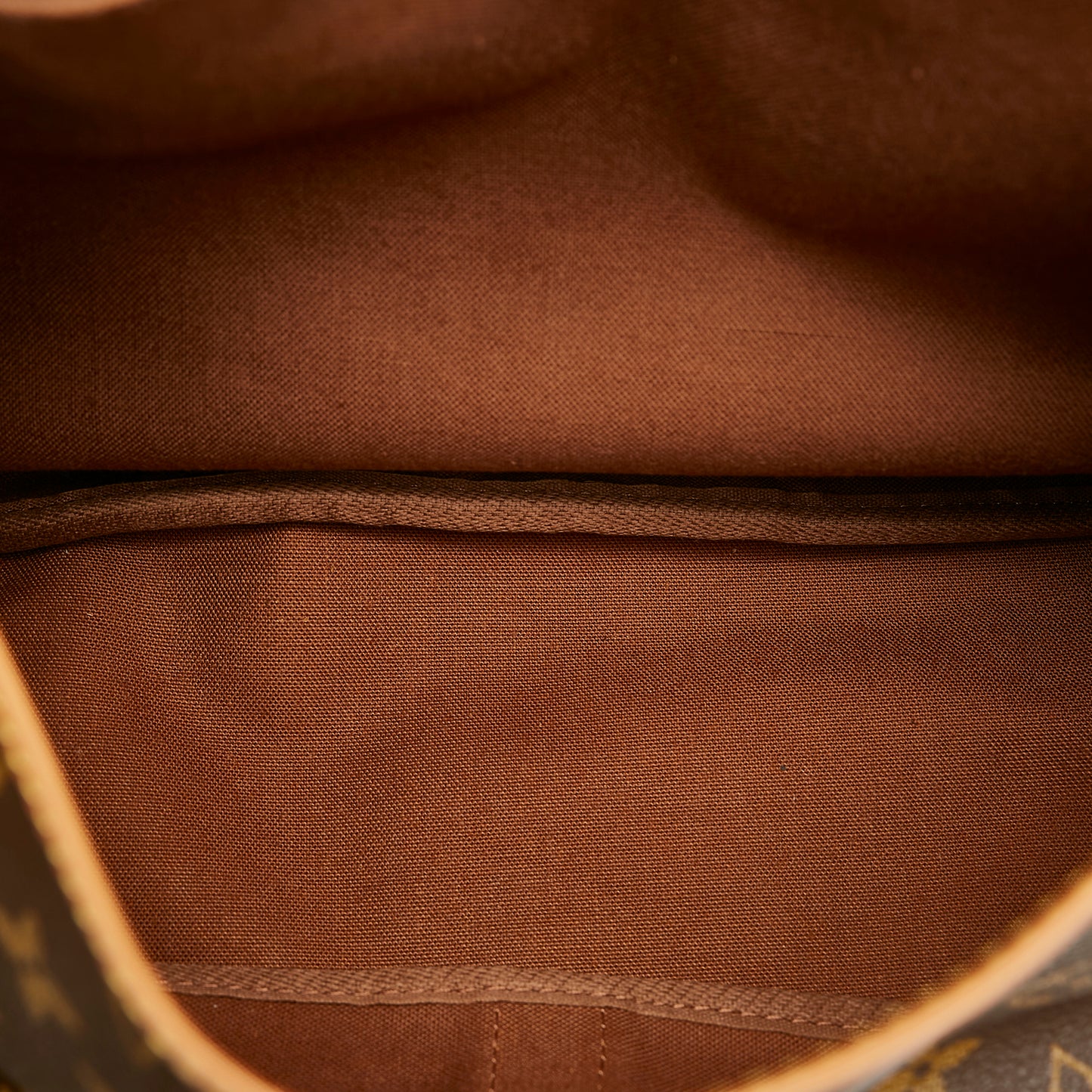 Monogram Saumur 35