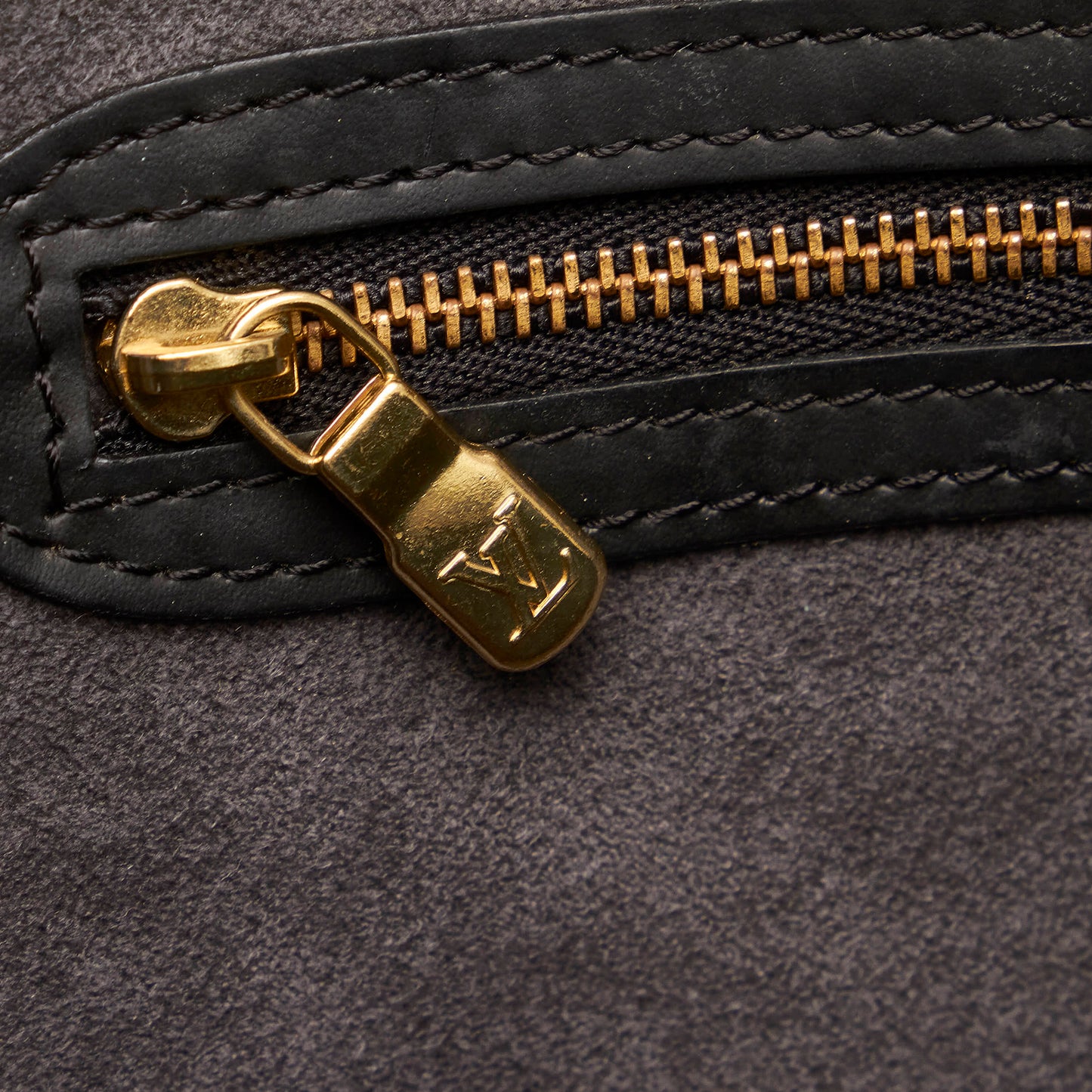 Epi Saint Jacques GM Long Strap