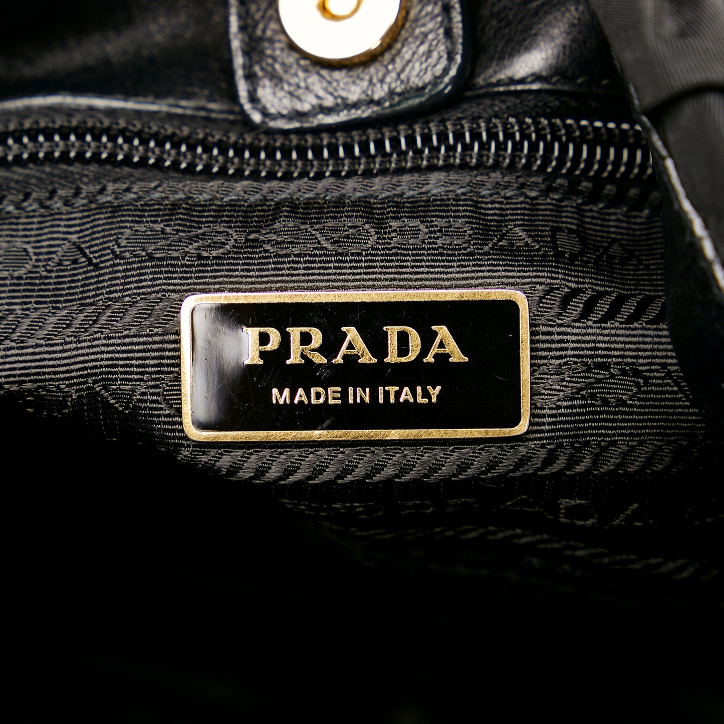 Tessuto Shoulder Bag