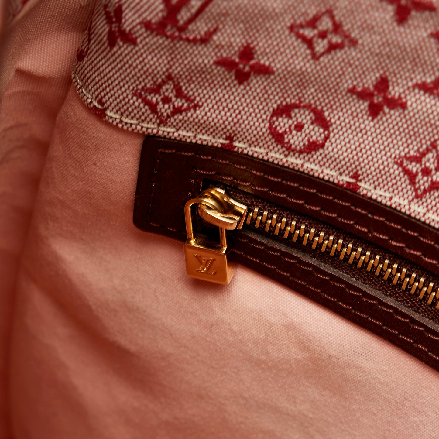 Monogram Mini Lin Besace Mary Kate