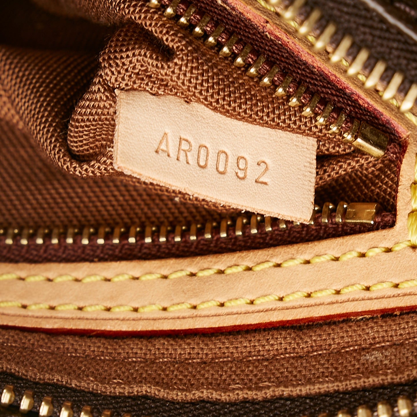 Monogram Trotteur