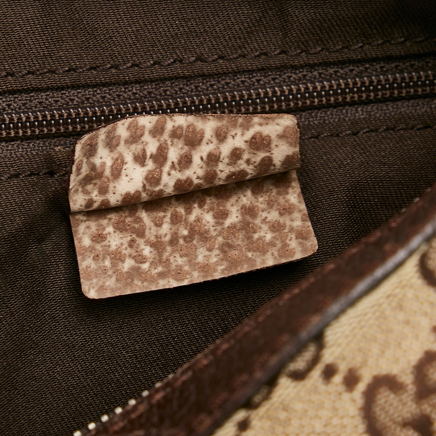 GG Canvas Web Shoulder Bag