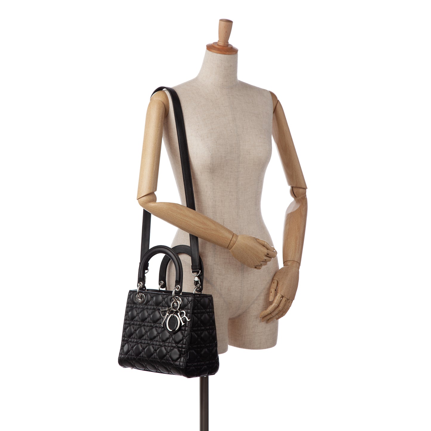 Medium Cannage Lady Dior