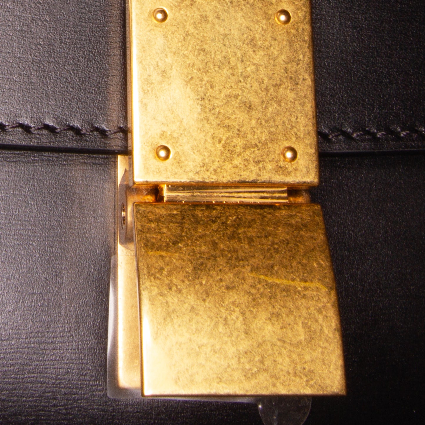 Classic Box Small Leather Crossbody Bag