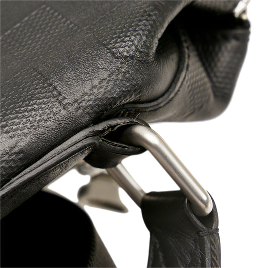 Damier Infini Discovery Messenger