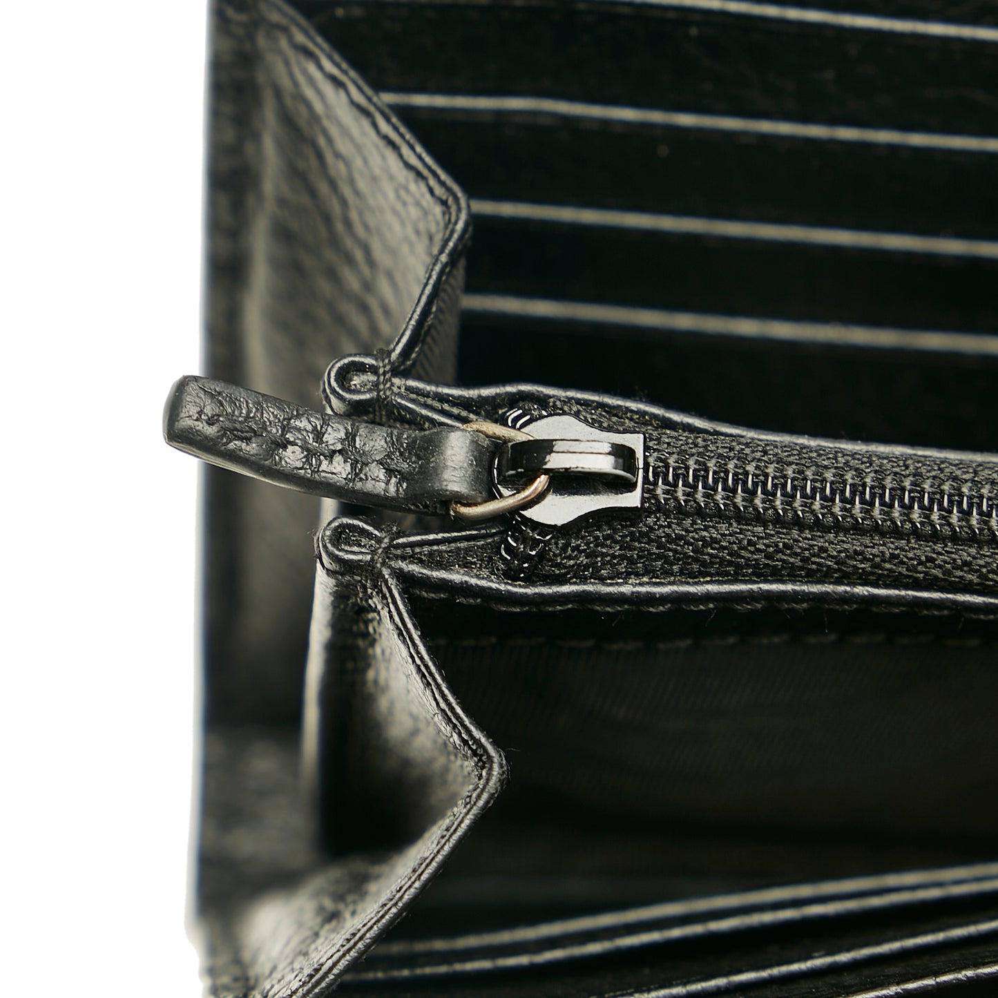 Interlocking G Continental Wallet