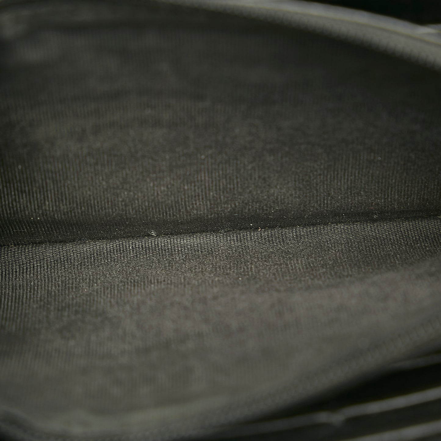 Interlocking G Continental Wallet