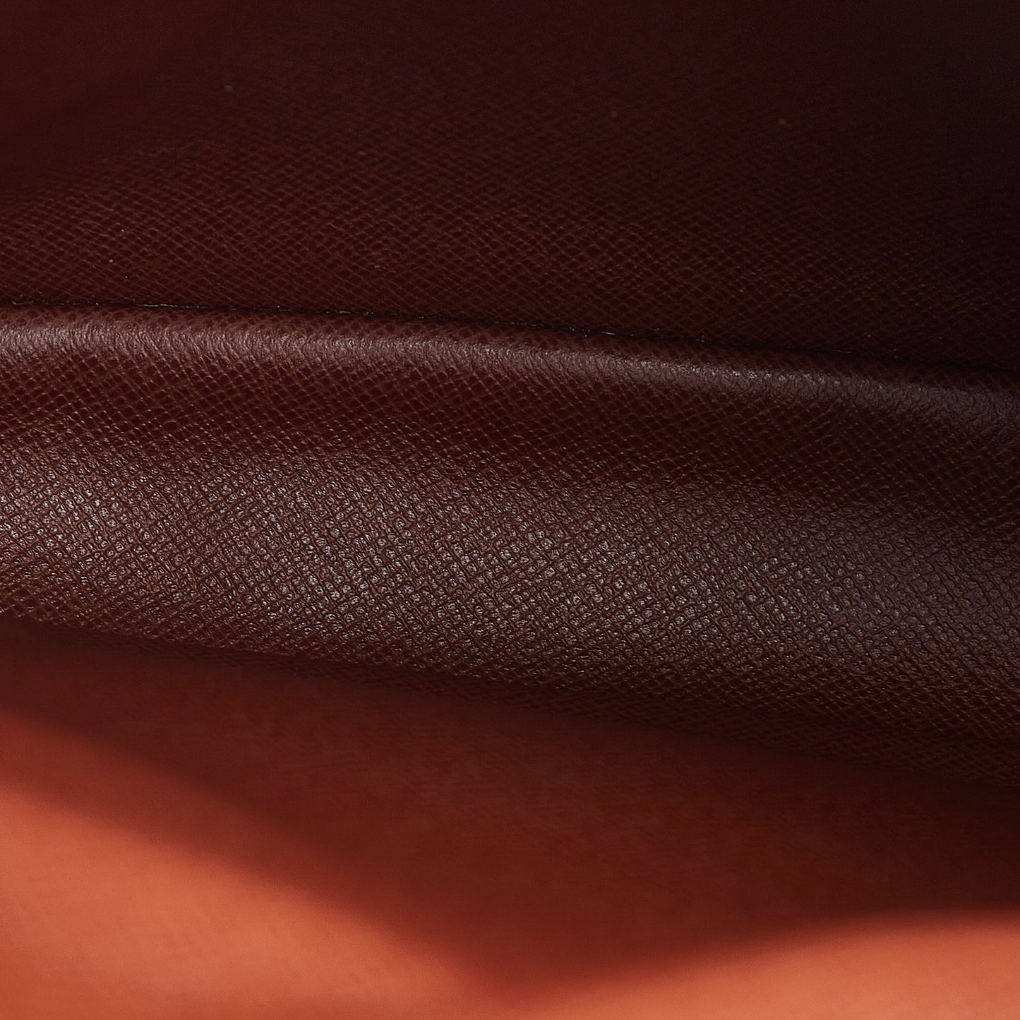 Monogram Amazone
