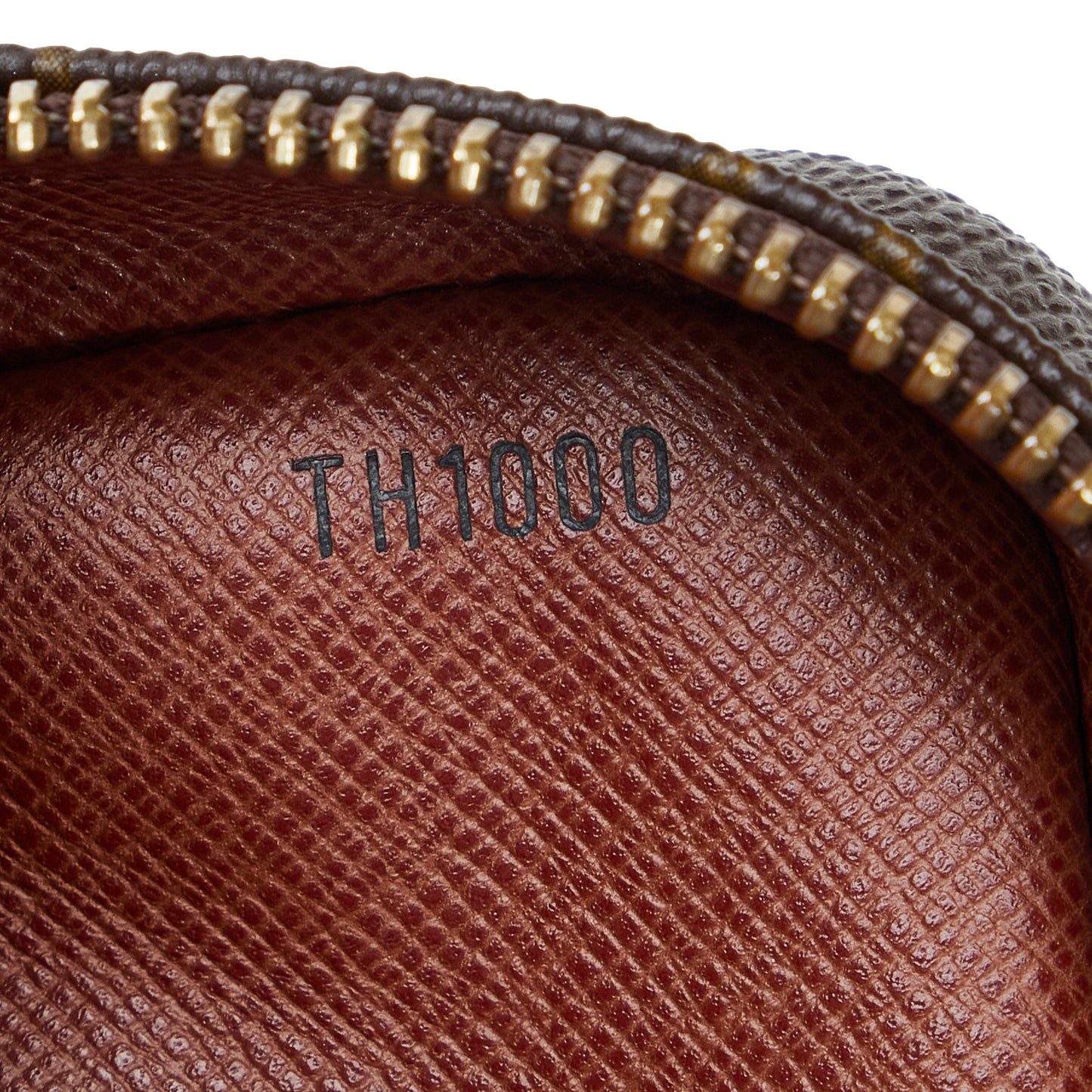 Monogram Amazone