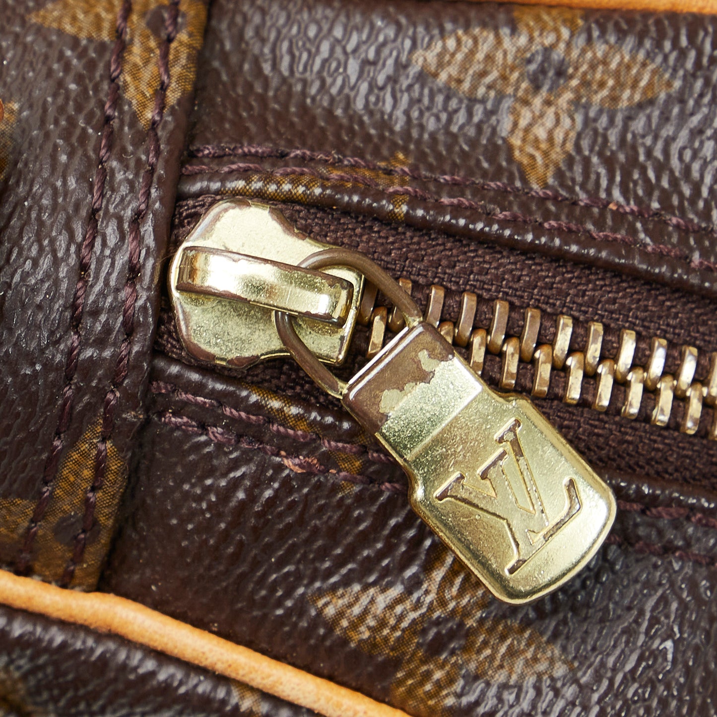Monogram Amazone