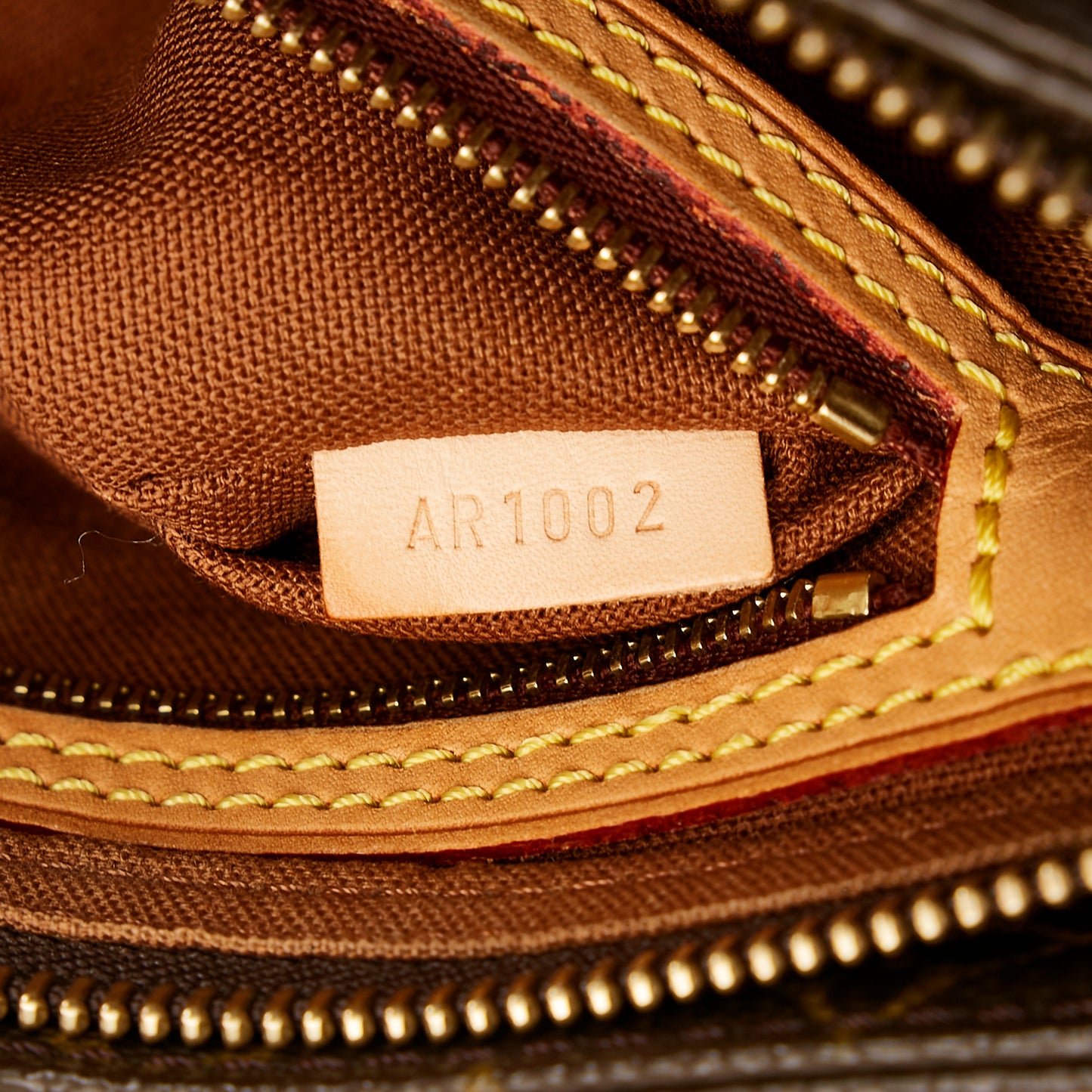 Monogram Trotteur