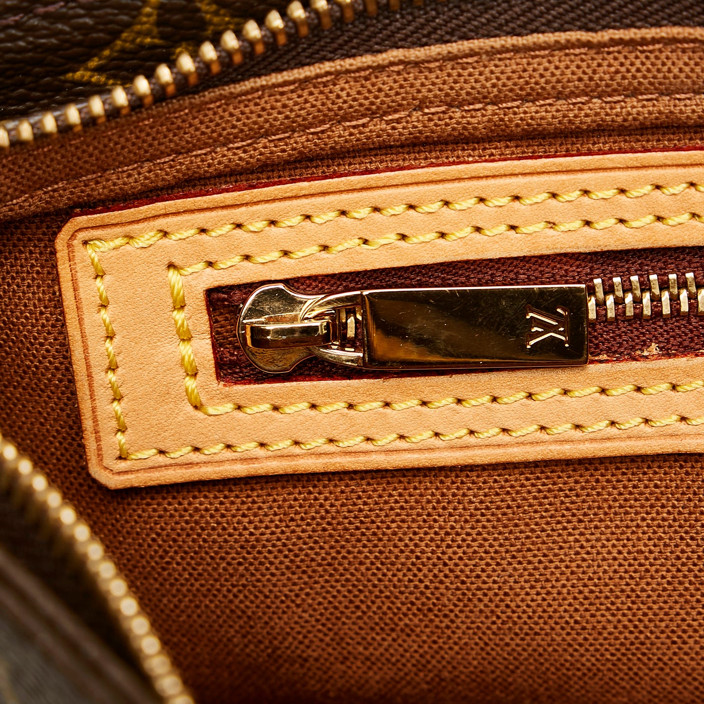 Monogram Trotteur