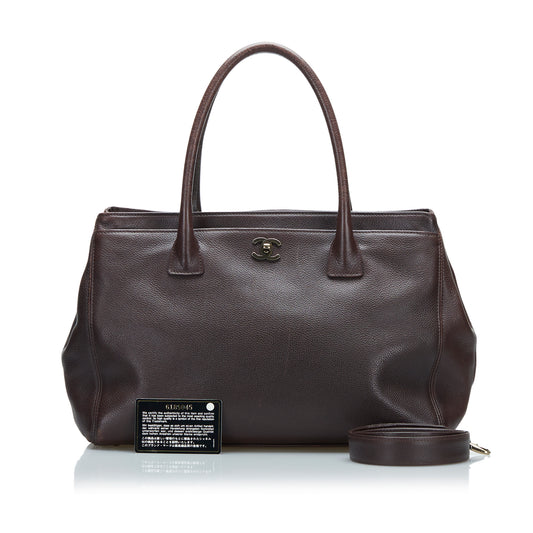 Medium CC Caviar Cerf Tote