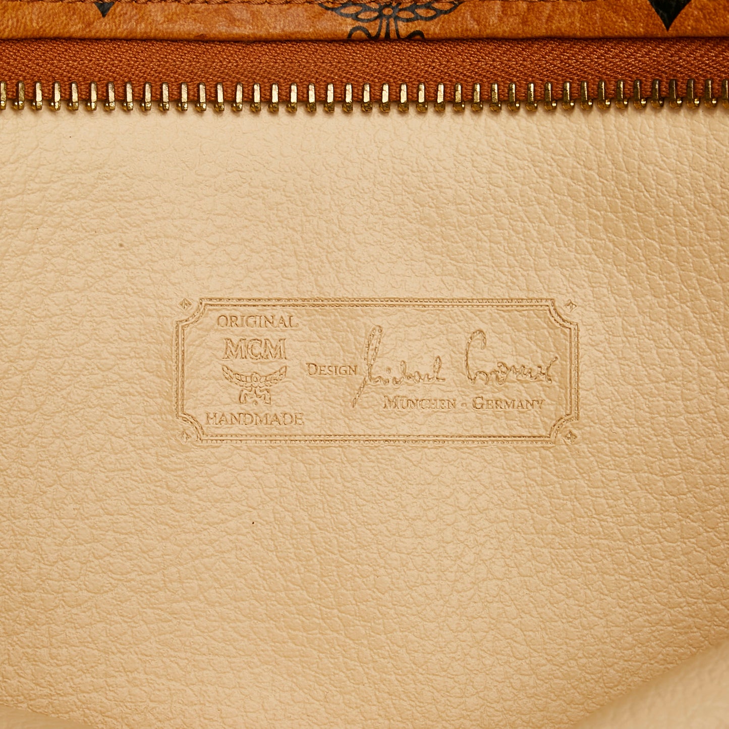Visetos Clutch