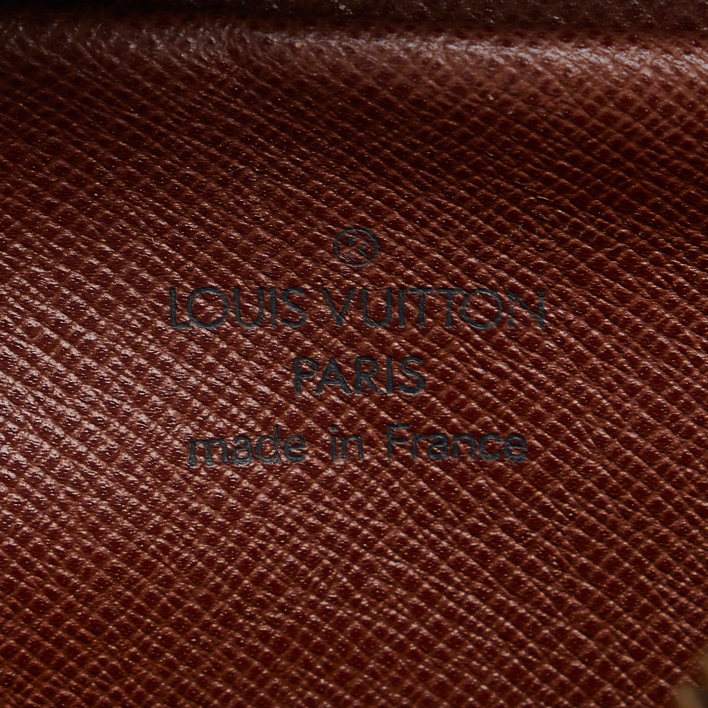 Monogram Amazone