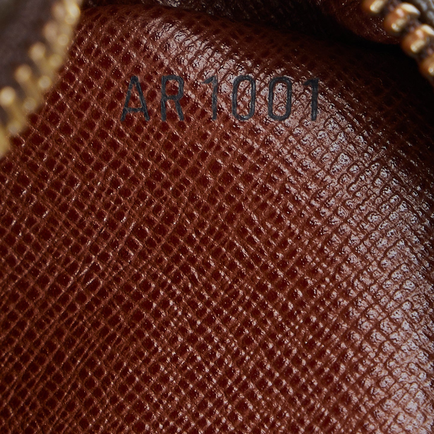 Monogram Amazone