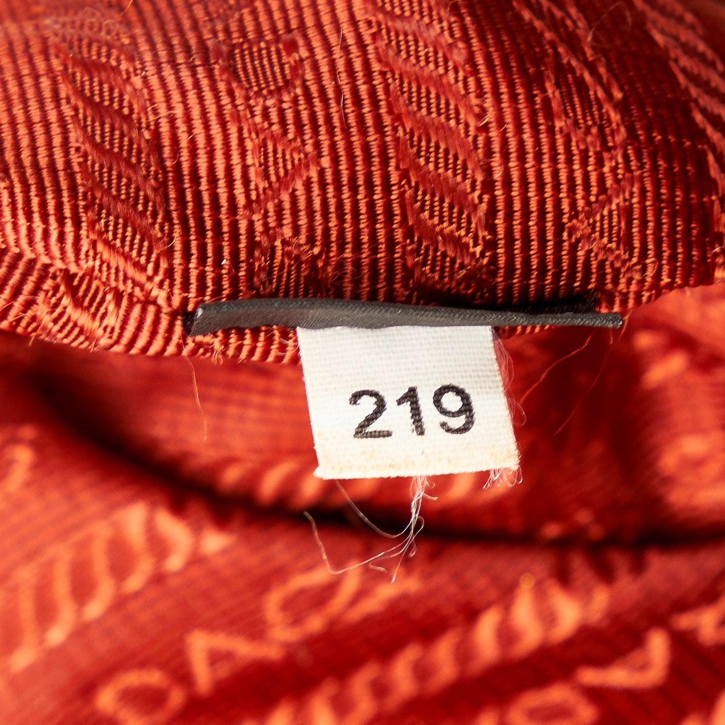 Vitello Daino Shoulder Bag