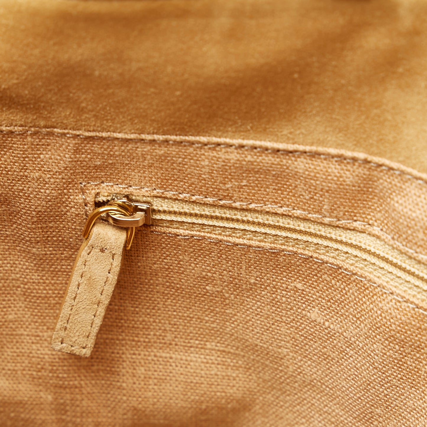 Pequin Shoulder Bag