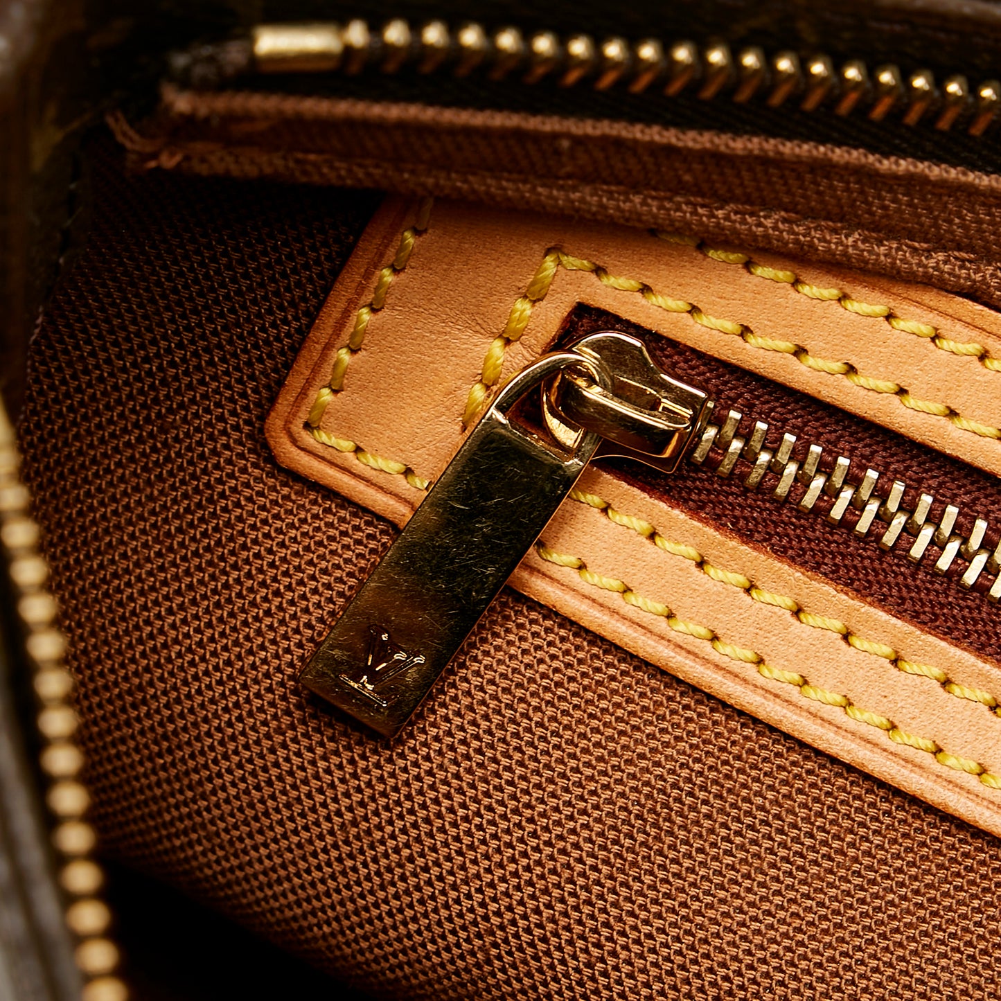 Monogram Trotteur
