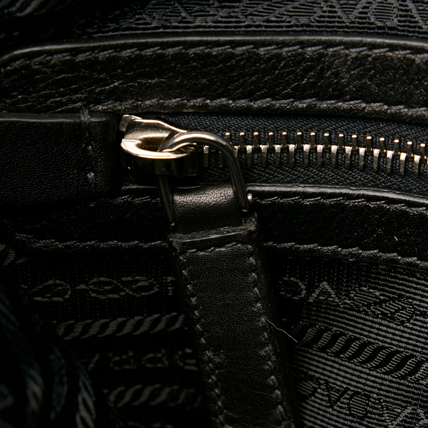 Vitello Daino Crossbody Bag