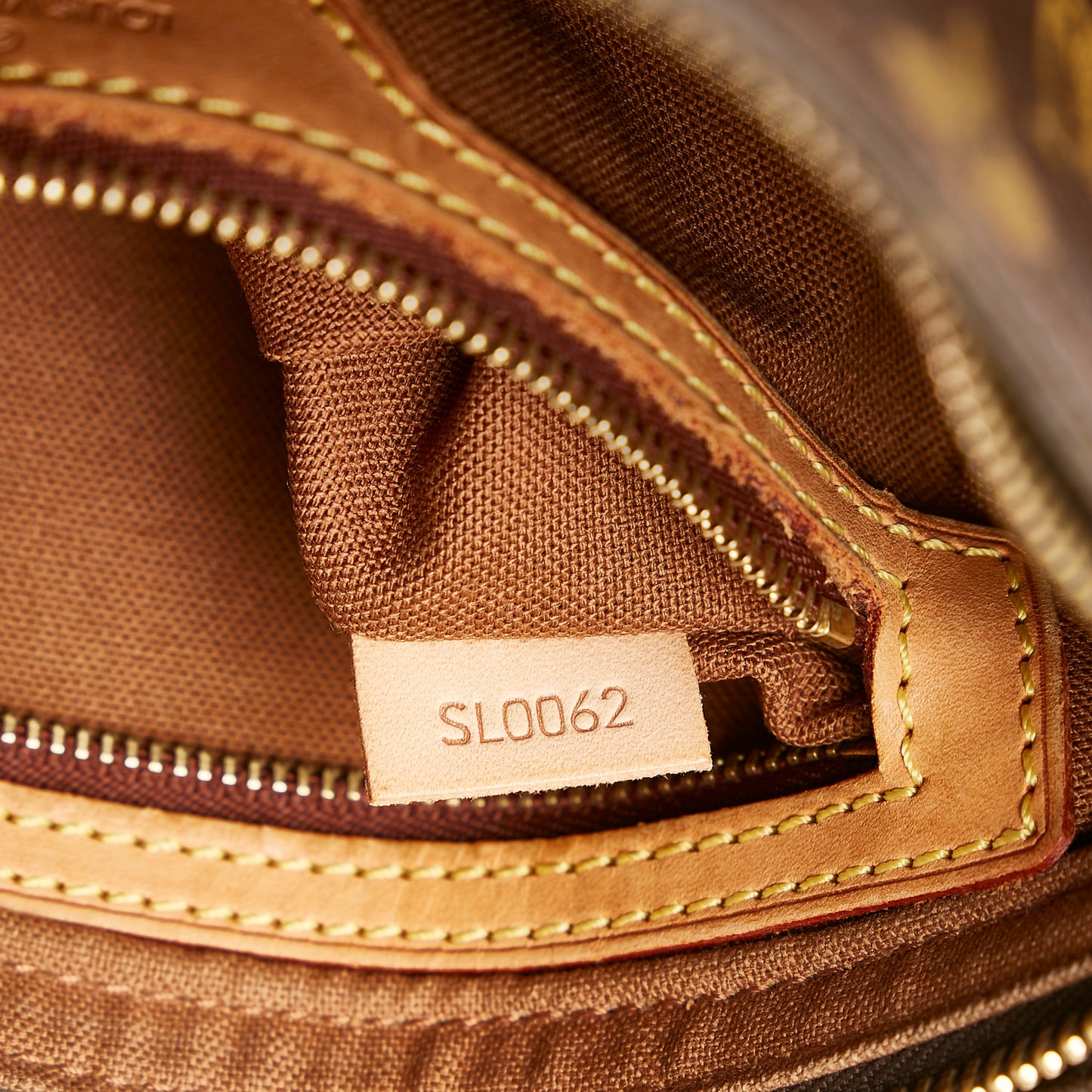 Monogram Trotteur