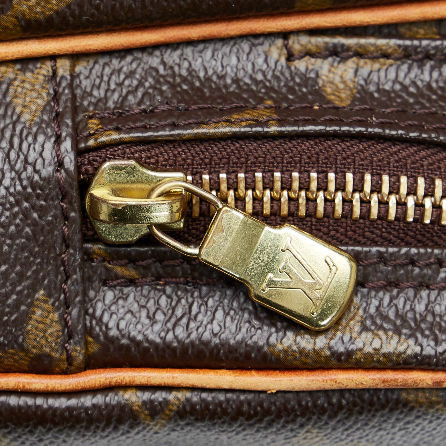 Monogram Amazone