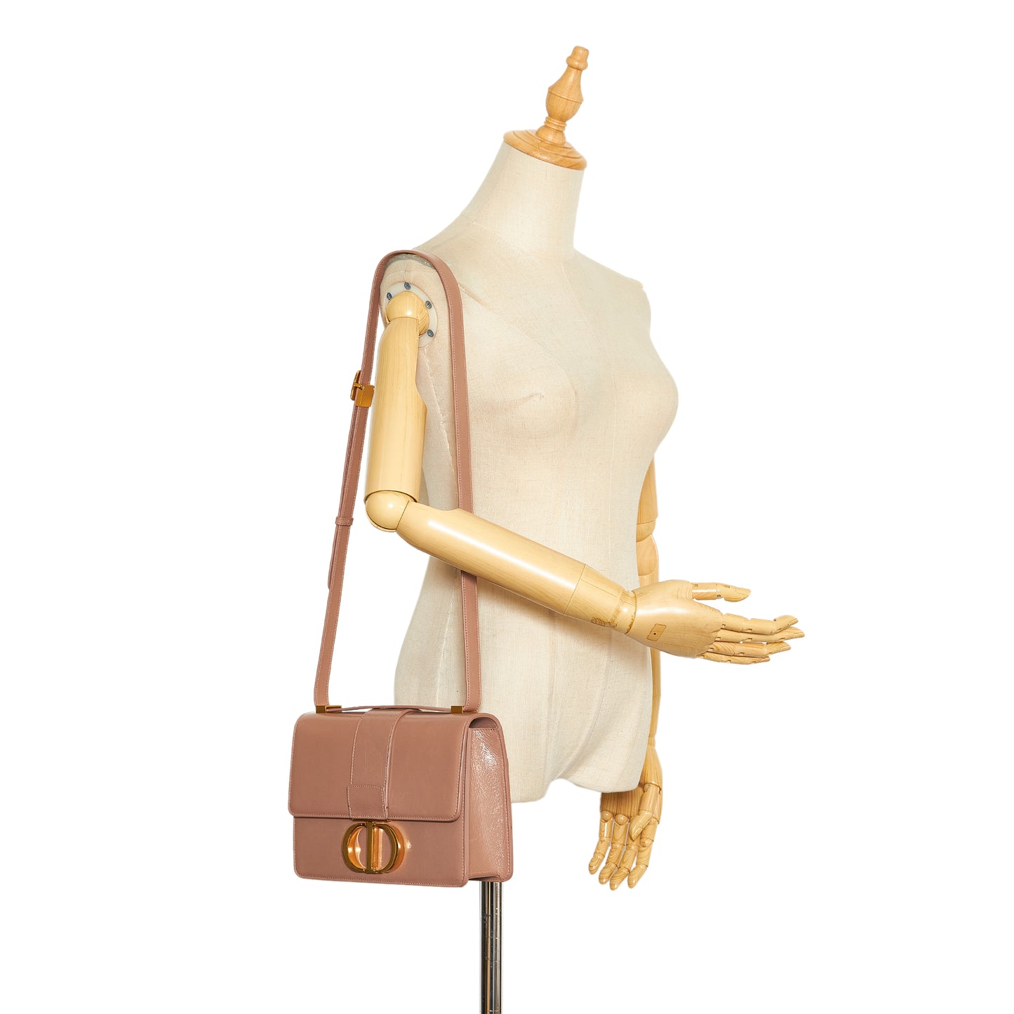 30 Montaigne Flap Bag