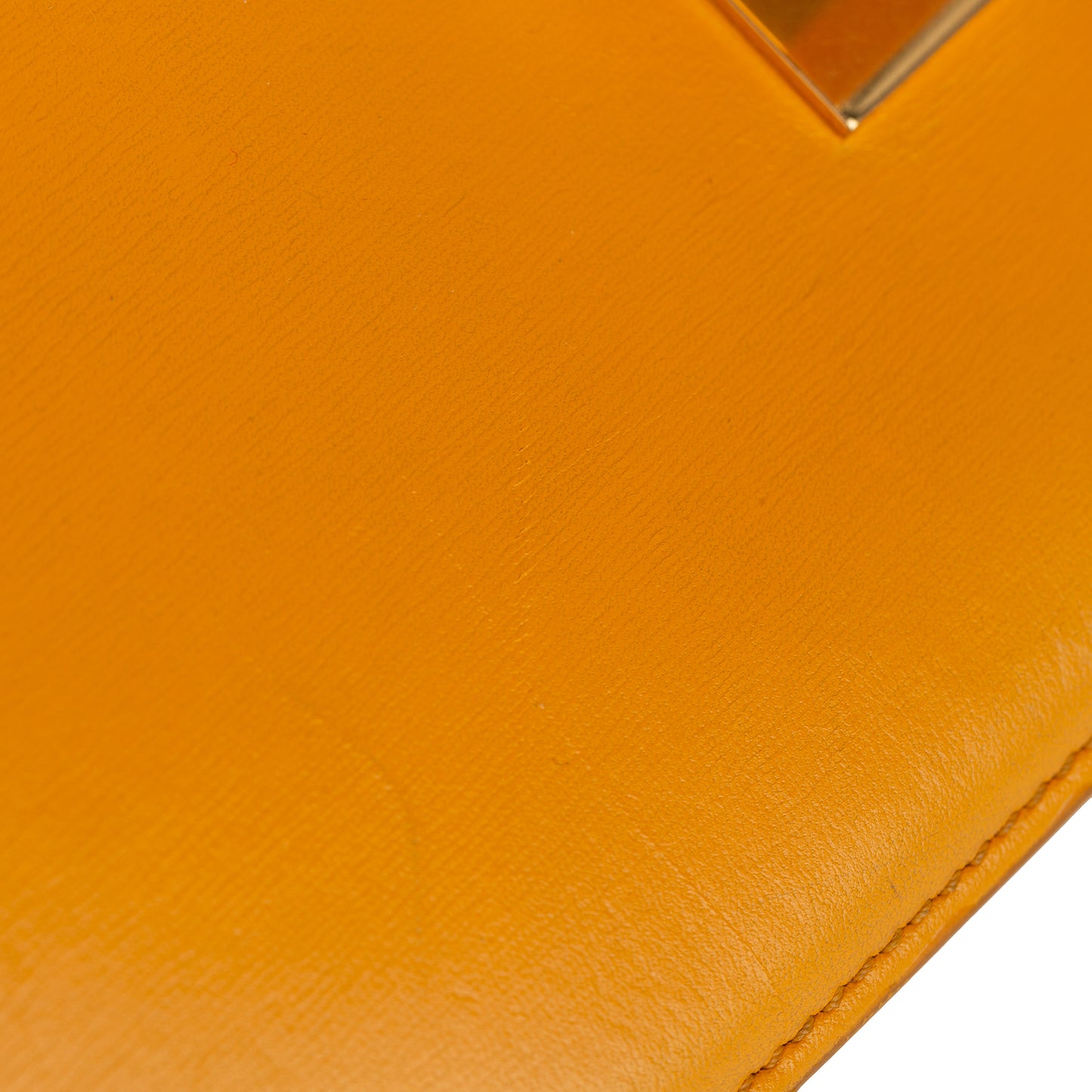 Medium Classic Box Leather Crossbody Bag
