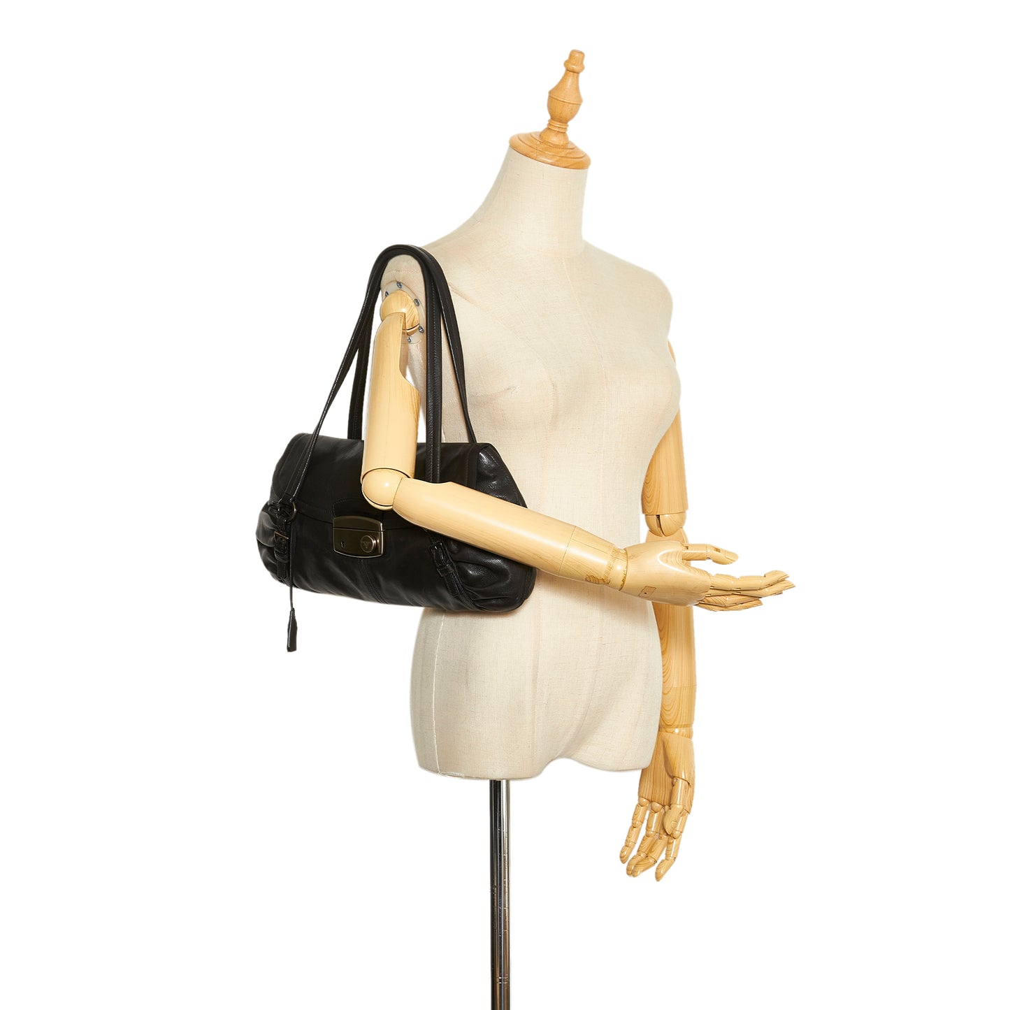 Vitello Daino Easy Sound Lock Shoulder Bag