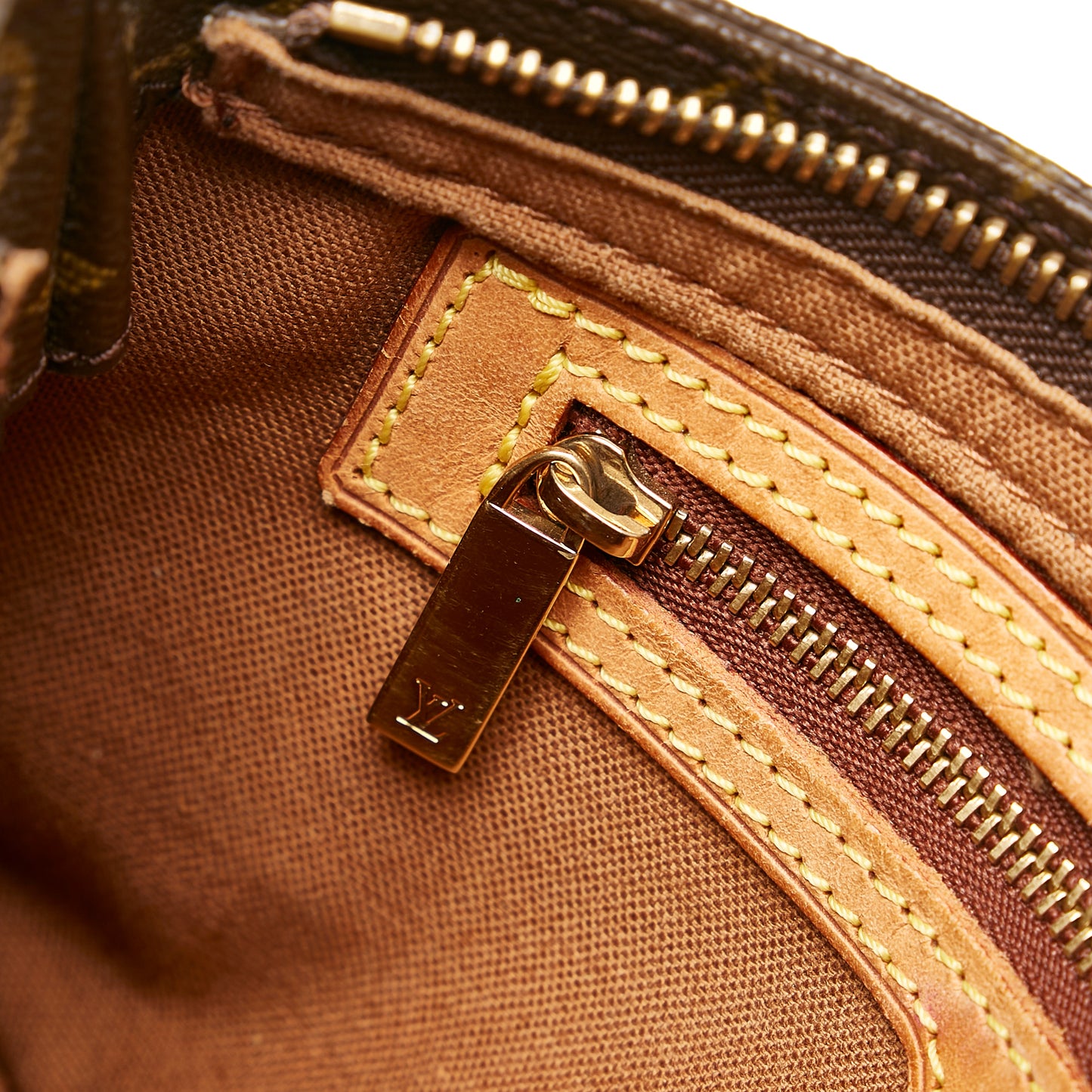 Monogram Trotteur